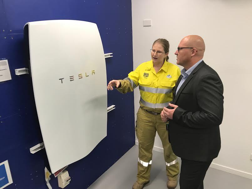 Cairns a leading light in energy research - TropicNow