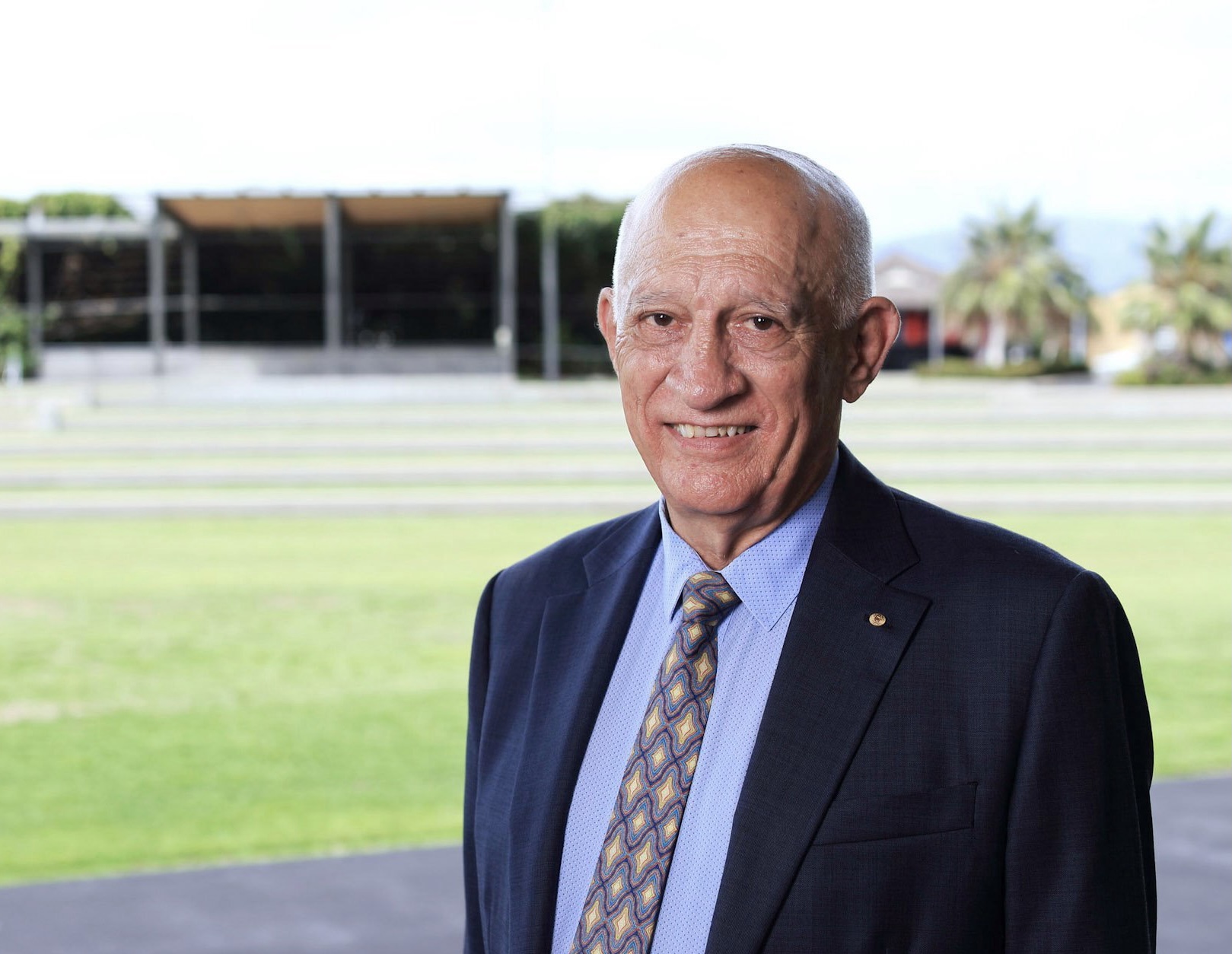 Head shot of Cairns Mayor Bob Manning  