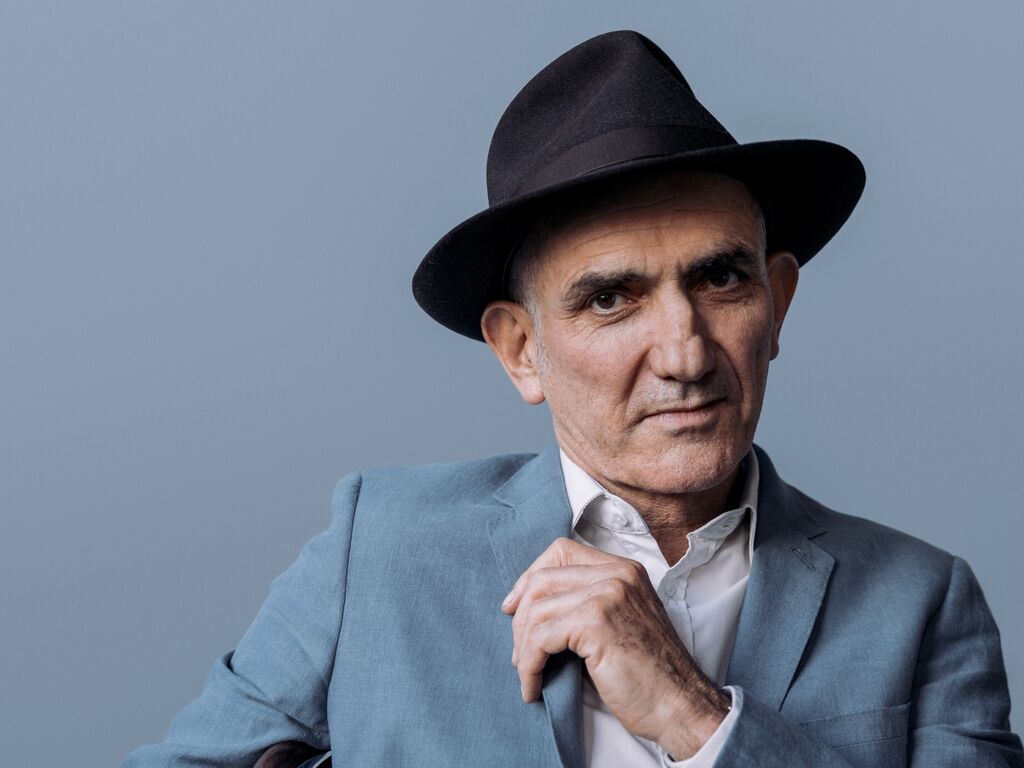 Paul Kelly portrait