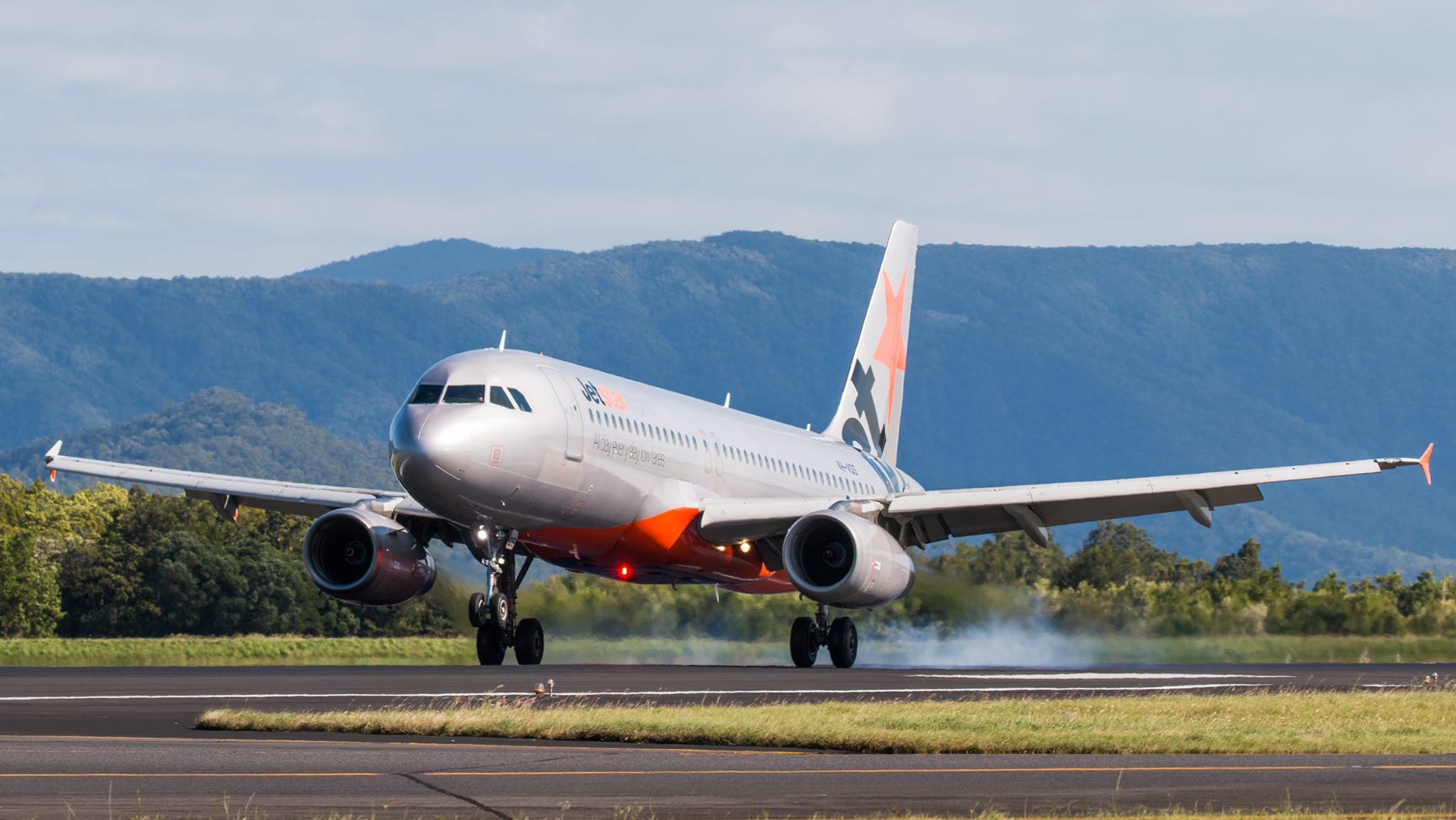 Jetstar drops huge sale on Cairns fares, including international flights Jetstar drops huge sale on Cairns fares, including international flights